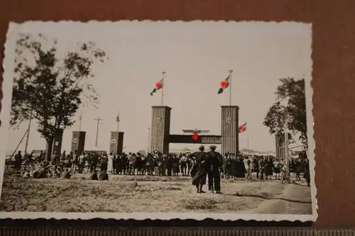 altes Foto - Eingang Wehrmachtszeltlager 1936 ??