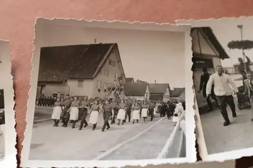 16 tolle alte Fotos Soldaten bei Festumzug Messkirch - Abt.  3 /267