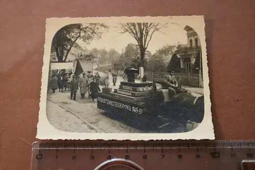 tolles altes Foto -Festwagen Textima Nähmaschinenwerk - 1950