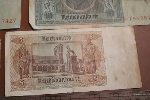 sieben alte Geldscheine Reichsmark und Notgeld von Freiburg