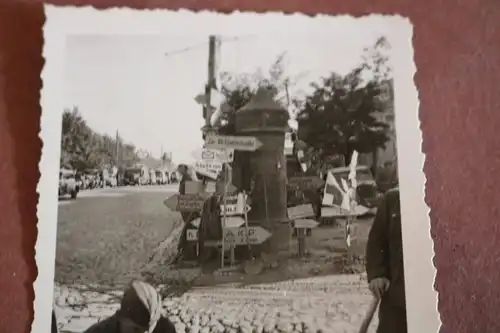 altes Foto  großer Schilderwald - Raum Ukraine  Kukolowka - Novo Starodub