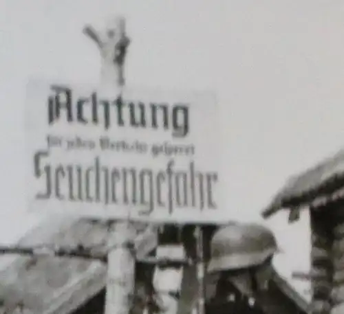 altes Foto  Soldaten Schranke Schild Seuchengefahr - Kresty - Wachsoldat Panzert