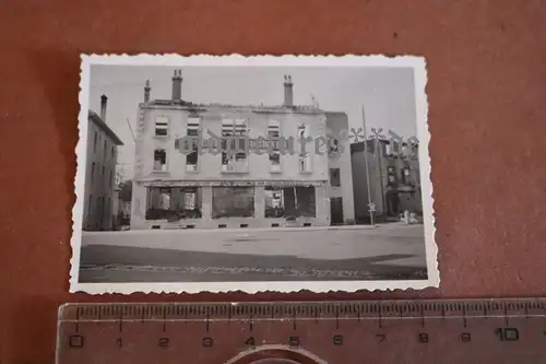 altes Foto  -  zerstörtes Geschäft Galerie Odernes - Frankreich ? Belgien ?