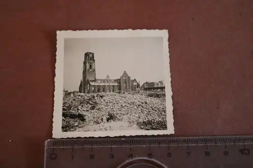 altes Foto  - zerstörtes Rotterdam - Kirche