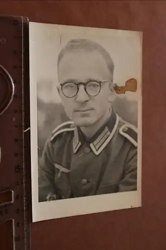 tolles altes Portrait eines Soldaten mit Brille 1942