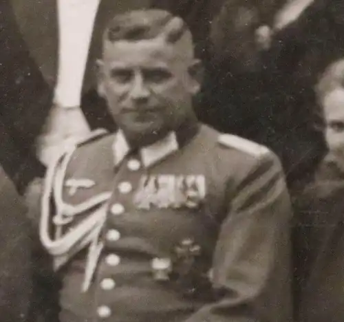 tolles altes Hochzeitsfoto eines Soldaten - vers Orden , Abzeichen - Goch