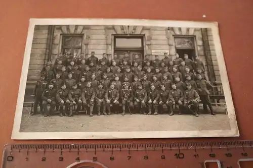 tolles altes Gruppenfoto - Soldaten - St. Pölten ?  Städtischer Kindergarten