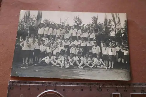 tolles altes Gruppenfoto - Mädchen in Matrosen-Outfit - Turnverein