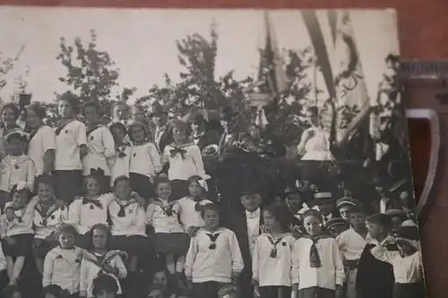 tolles altes Gruppenfoto - Mädchen in Matrosen-Outfit - Turnverein