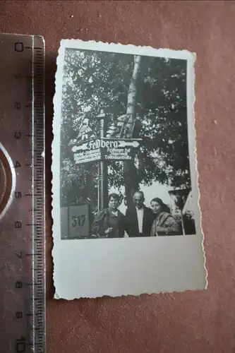 tolles altes Foto  Wegweiser - Feldberg - 50er Jahre ???