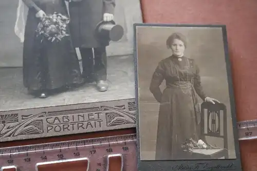 zwei Kabinettfotos und ein CDV - Hochzeitspaare und Frau