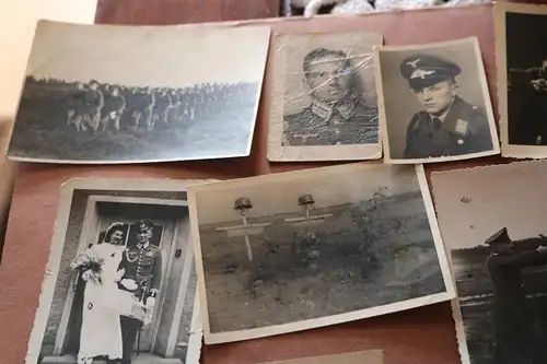 19 alte Fotos eines Soldaten 