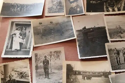 19 alte Fotos eines Soldaten 