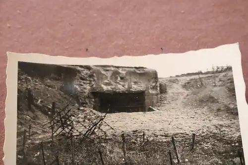 altes Foto - mir unbekannter zerstörter Bunker