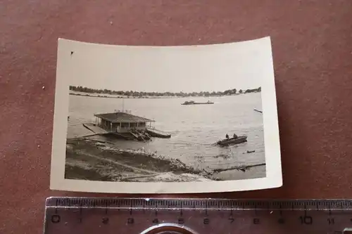 tolles altes Foto - Anlegeplatz - Hausboot für Pionier-Sturmboote 