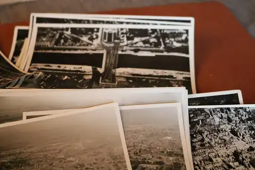 26  vers. alte Luftaufnahmen Frankreich Paris - zerstörte Gebäude , Schloss usw.