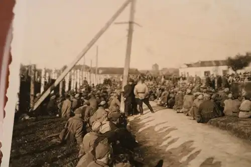 tolles altes Foto - Gefangenenlager Russland 1941 - Veranstaltung 
