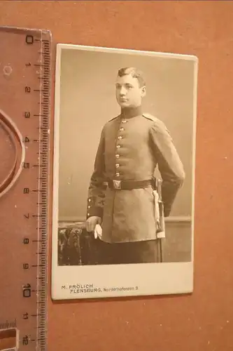 tolles altes CDV Foto - Portrait eines Soldaten - Flensburg