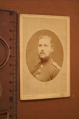 tolles altes CDV Foto - Portrait eines Soldaten  aus Hameln