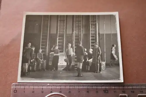 tolles altes Foto - Kinder beim Sportunterricht - Schule - 20-30er Jahre ?