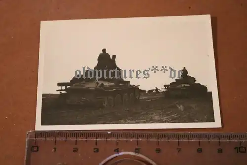  altes Foto - deutsche Panzertruppen - Panzer Turmnummer 435 ??
