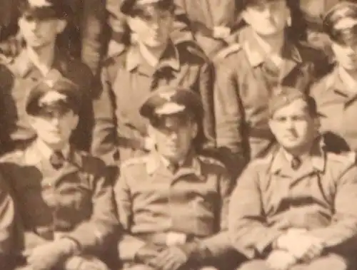tolles altes Gruppenfoto Schülerkompanie Flugplatz Posen 1939 