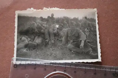 altes Foto Gruppe Soldaten Wehrmacht -  Ausländer dabei ?? 