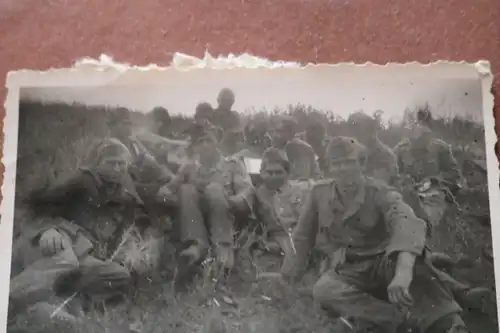 altes Foto Gruppe Soldaten Wehrmacht -  Ausländer dabei ??