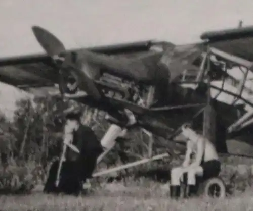 tolles altes Foto - Flugzeug Fieseler Fi 156  Kennung SD oder 50  KM