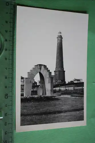 tolles altes Foto - Borkum  Kriegerdenkmal und neuem Leuchtturm