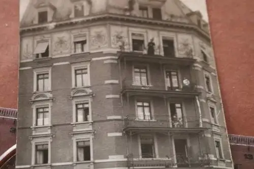 tolles altes Foto - Gebäude Eckhaus - Ort ??? 20-30er Jahre ?