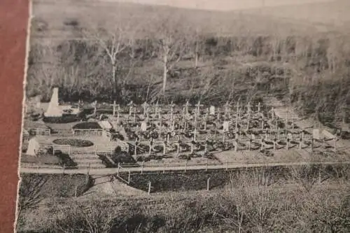 alte Karte - Bild  Soldatenfriedhof ?? Ort ??? rechts eine Brücke