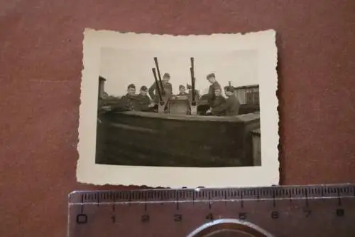 tolles altes Foto - Vierlings-Flak - mit Mannschaft 