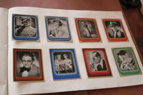 altes Heft mit aufgeklebten Sammelbilder - Bunte Filmbilder Zuban 156 Stück