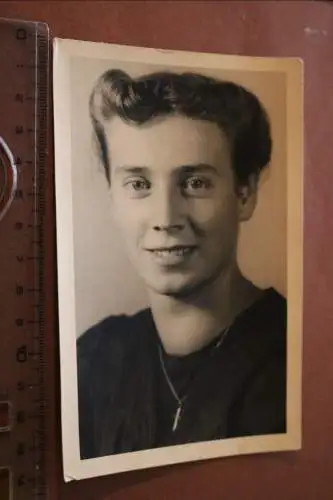 tolles altes Foto - Portrait einer hübschen Frau  30-40er Jahre - Böckingen 