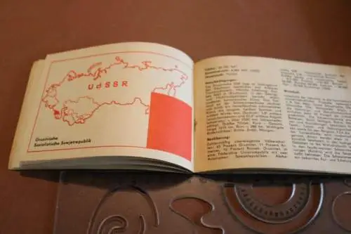 tolles altes Sammelheft für die Sondermarken 1967 -  DDR 