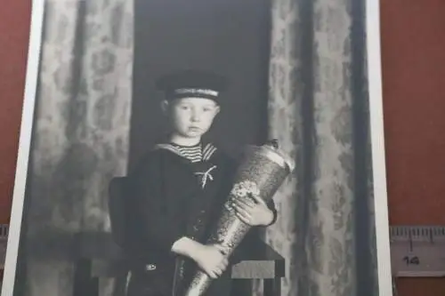 tolles altes Foto - Junge im Matrosenanzug mit Schultüte - 1910-30 ??