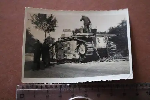 altes Foto zerstörter französischer Panzer bei Lambrai - Turmnummer 514 ?