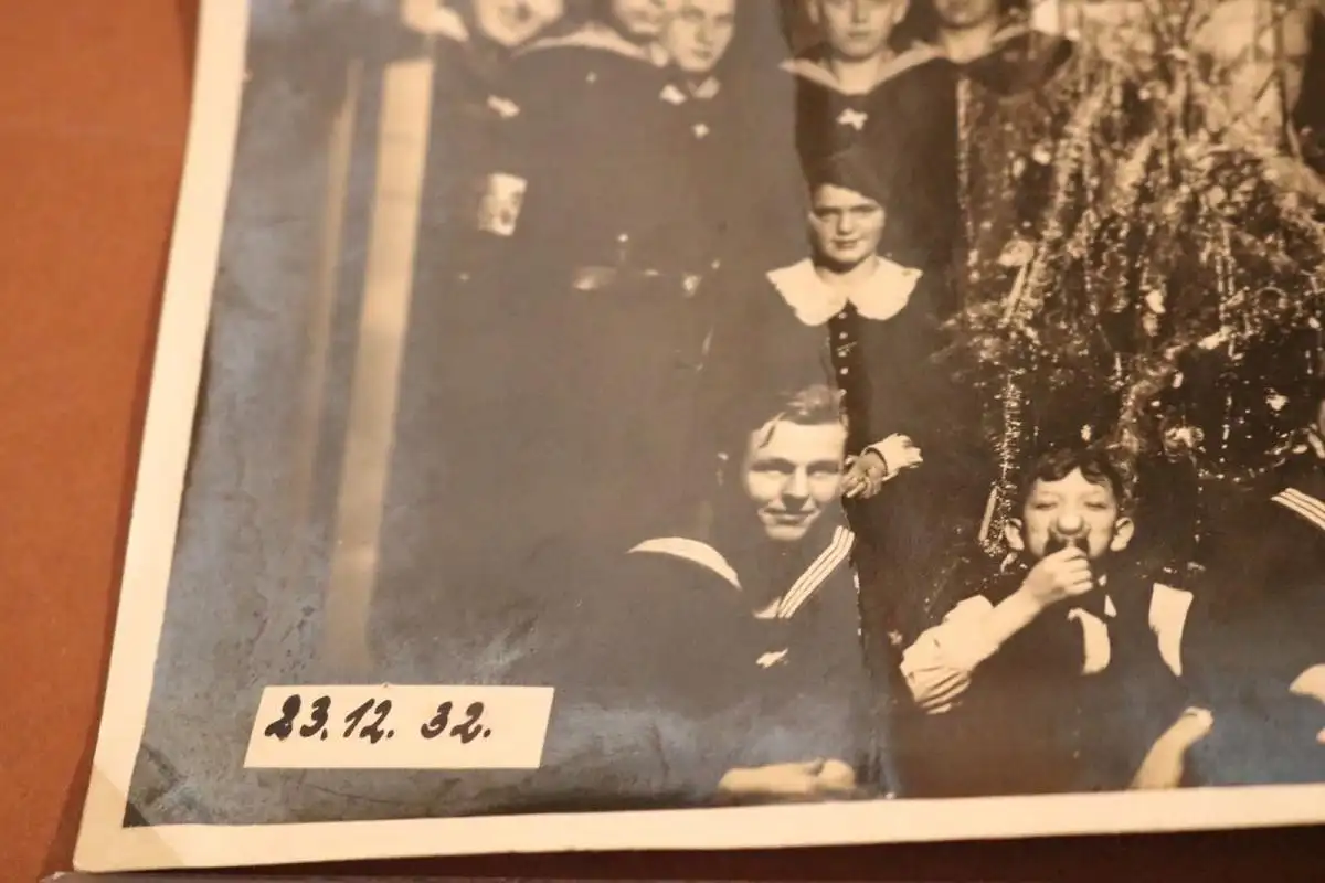 tolles altes Gruppenfoto  Matrosen - Reichsmarine - Linienschiff 1932 - Weihnach