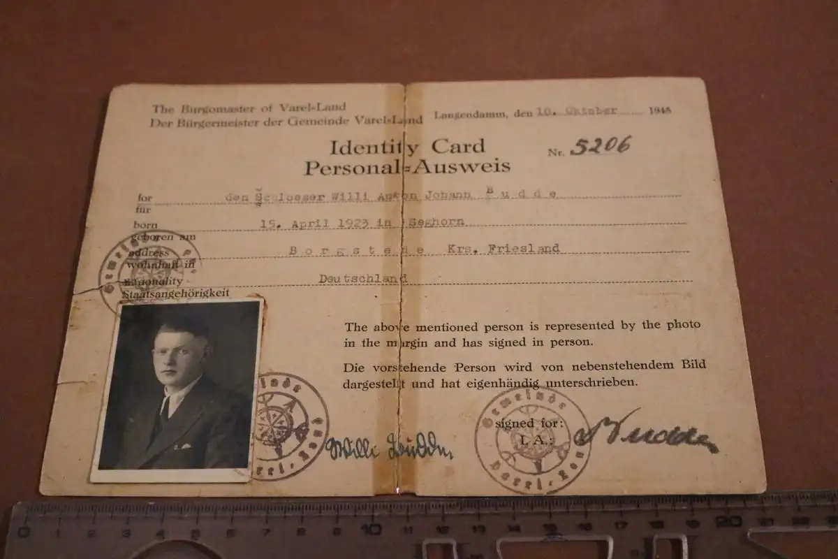 alter Personal-Ausweis - Identity Card - Varel Land - Oktober 1945