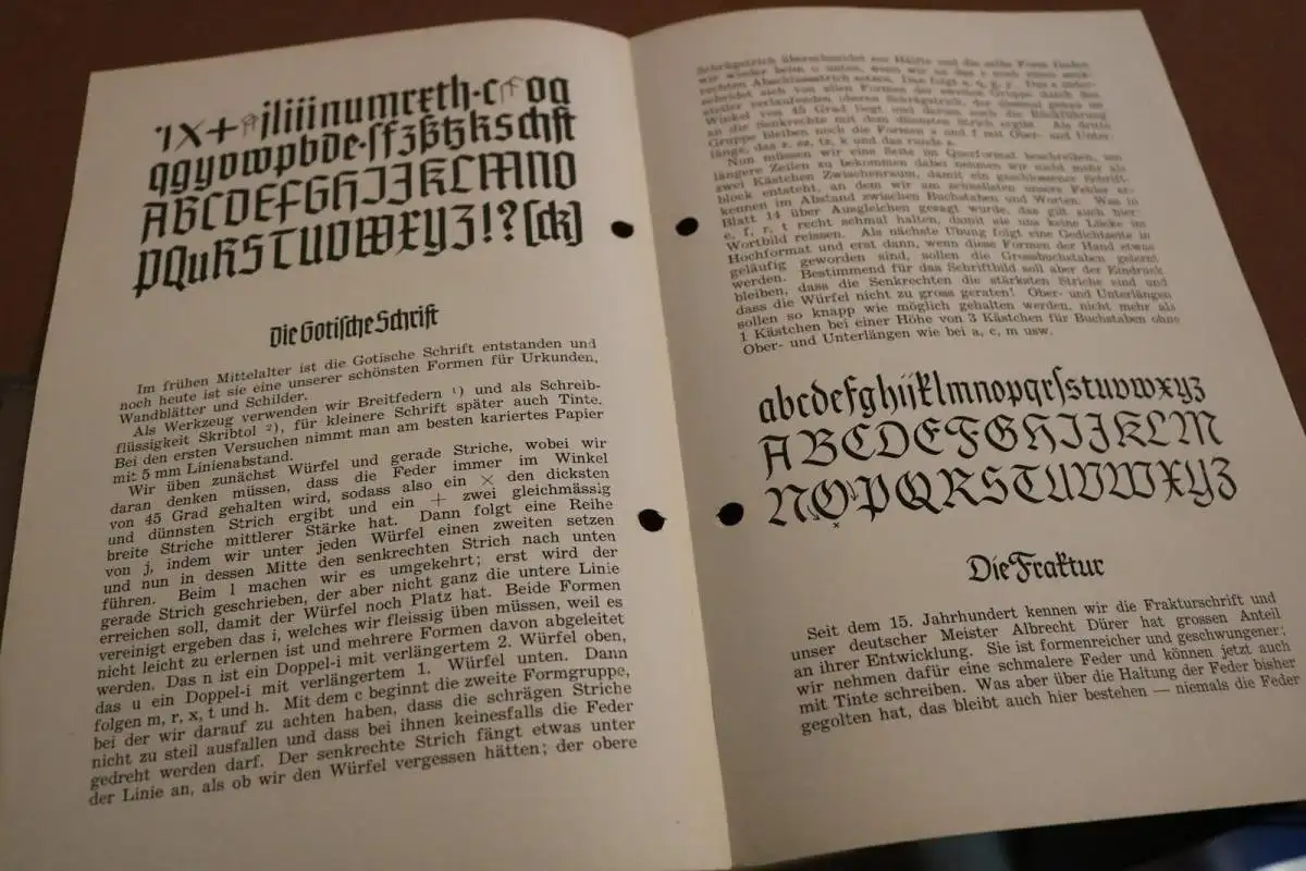 altes Blatt - Soldaten werken - Blatt 15 Kunstschrift - Deutsche Schriftarten