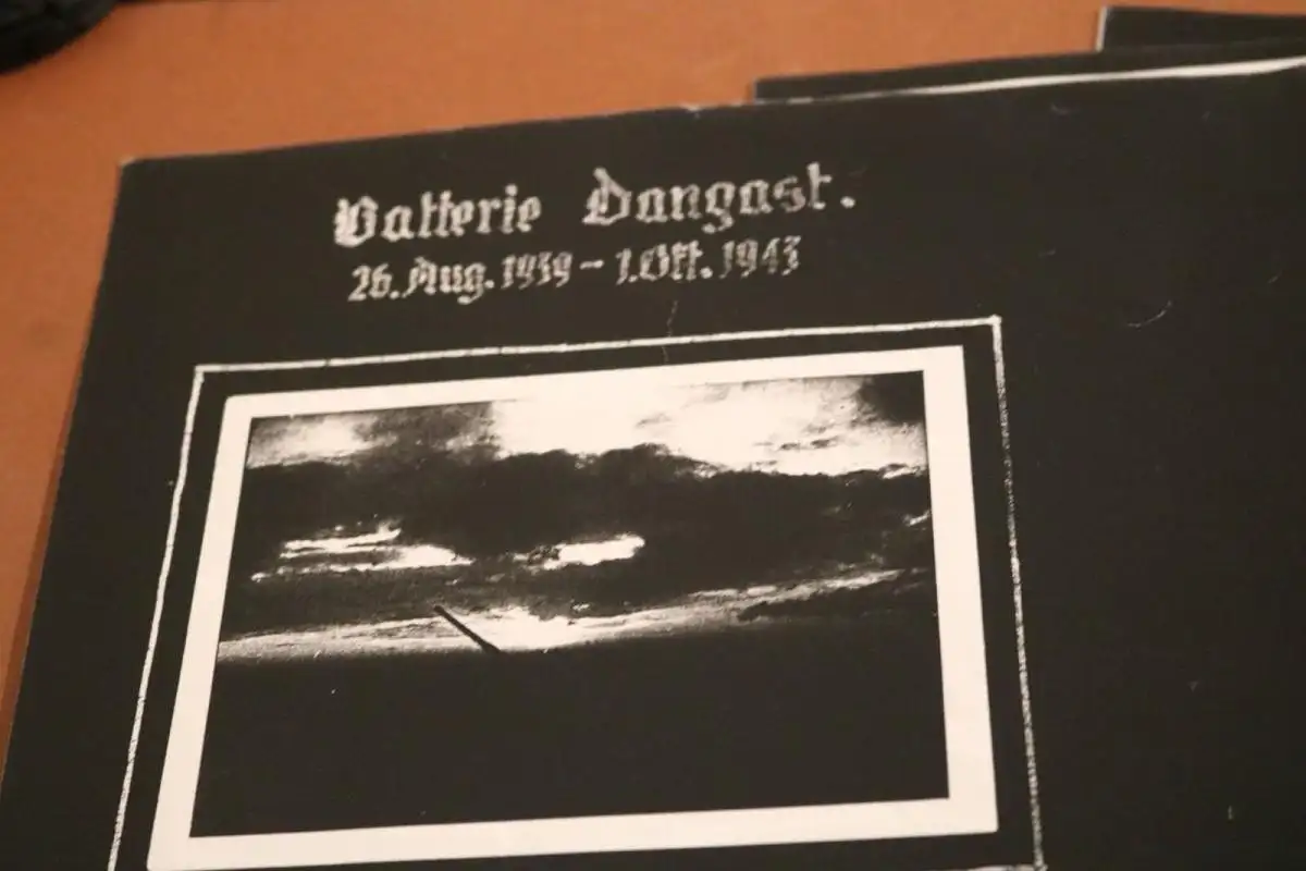 12 Blätter Kopien aus einem Album ?? Flak Batterie Dangast