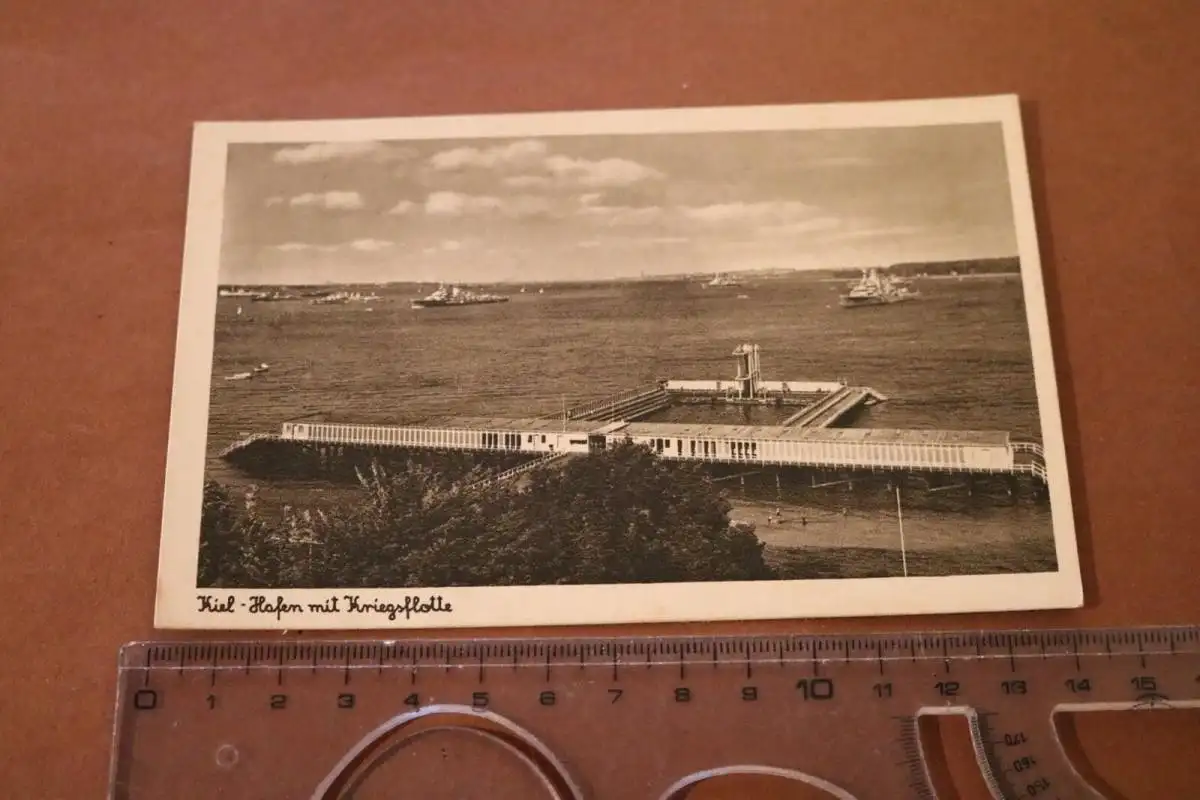 tolle alte Karte Kieler Hafen mit Kriegsflotte 