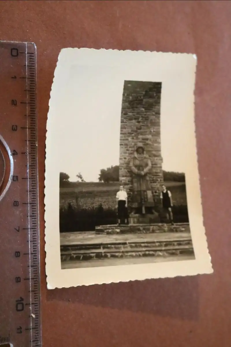 altes Foto - Kriegerdenkmal - Wuppertal ???  30-50er Jahre ?