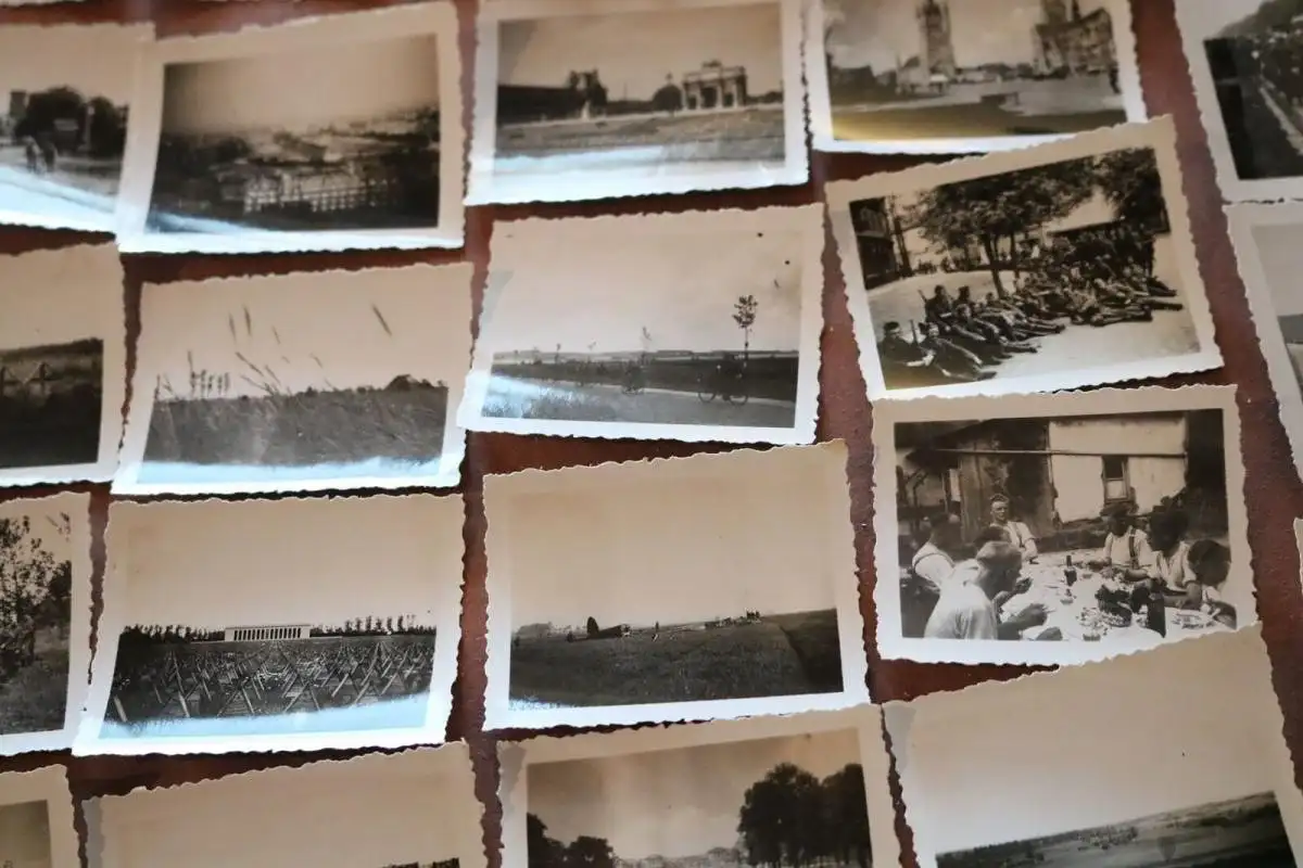 38 alte Fotos - Soldaten - frz. Gefangene - Paris - Frankreich 