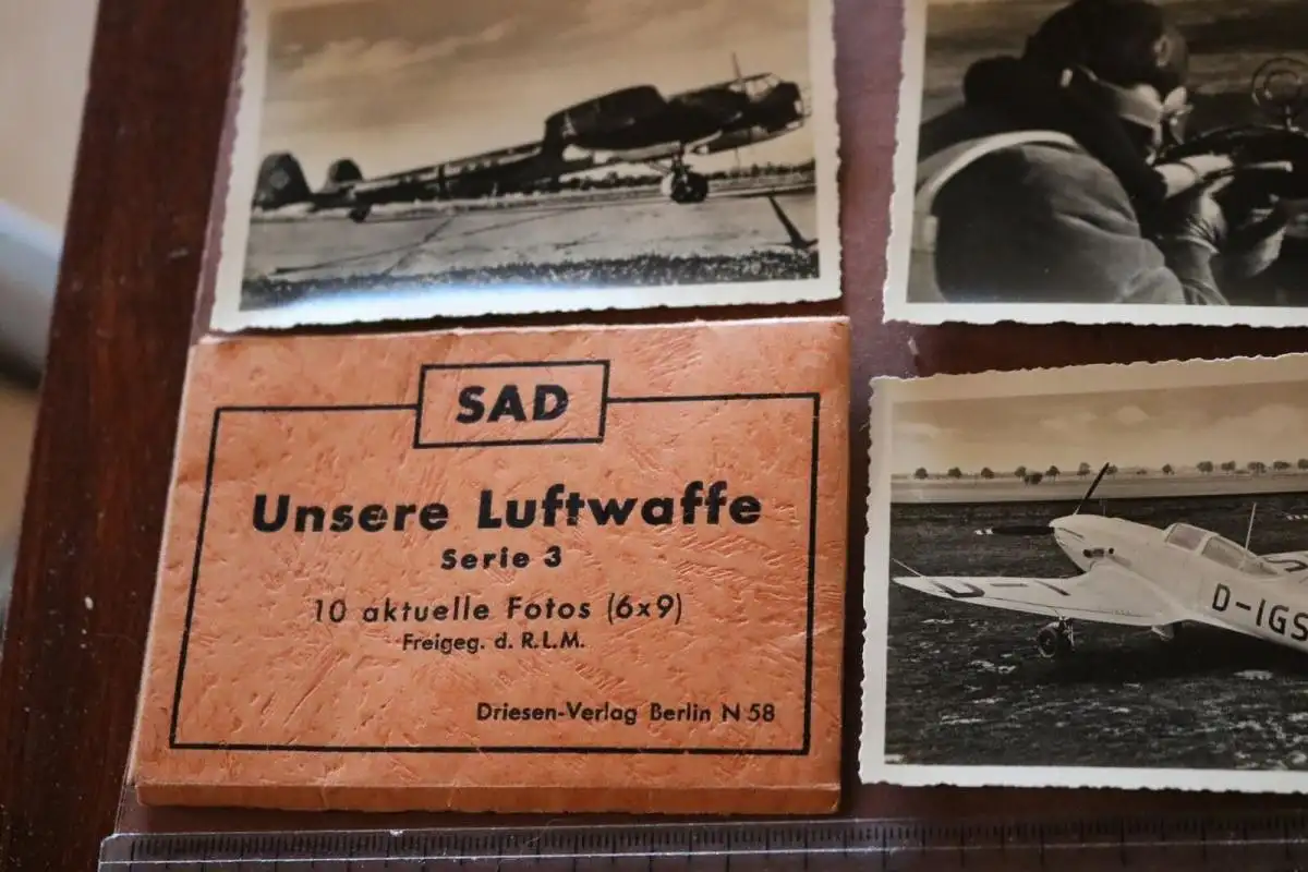acht  alte Fotos - Kleinbildserie SAD Unsere Luftwaffe Serie 3 mit Umschlag