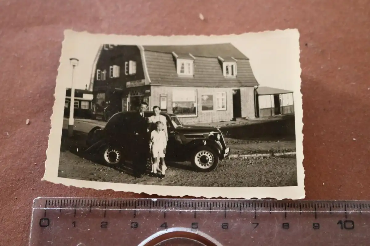 tolles altes Foto Oldtimer Ford Eifel ?? vor Sylter Photohaus - 30-40er Jahre