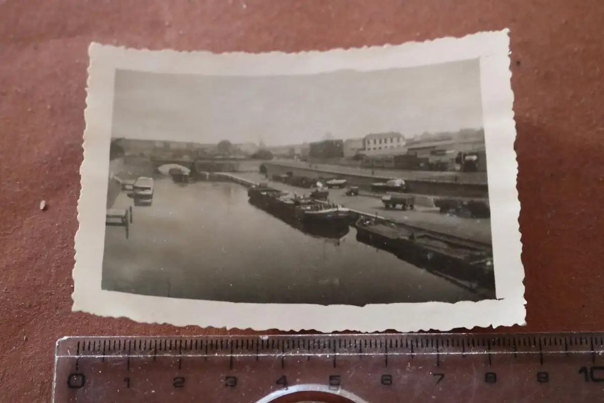 tolles altes Foto Anlegeplatz Binnenschiffe - Berlin an der Spree 30-40er Jahre