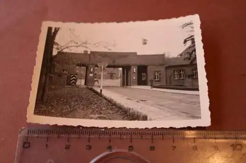 tolles altes Foto - Eingang Kaserne in Eckernförde 30-40er Jahre