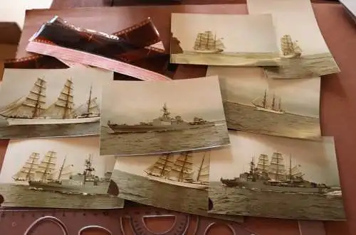 acht tolle alte Fotos + Negative Gorch Fock und U-Jagd-Boot P6054  -1982 